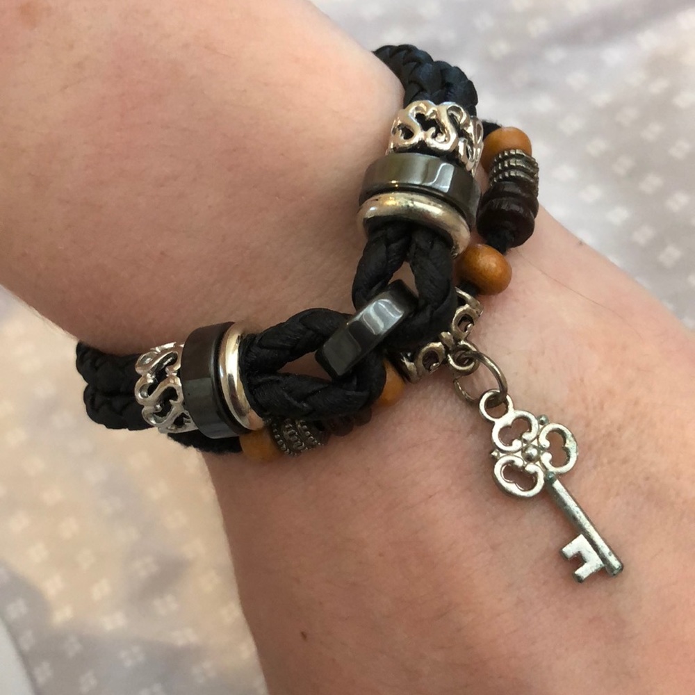 Bracelet!